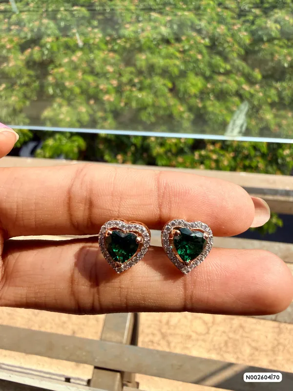 Silvering_Emerald_Heart_Halo_Pendant_&_Earing_Set_:_Authentic_925_Sterling_Silver_•_22_Carat_Gold_Plated_•_5A_Elite_CZ_•_Diamond_Setting