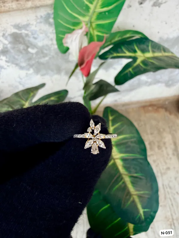 Silvering_Eternal_Blossom_Ring_Authentic_925_Sterling_Silver_•_22_Carat_Gold_Plated_•_5A_Elite_CZ_•_Diamond_Setting