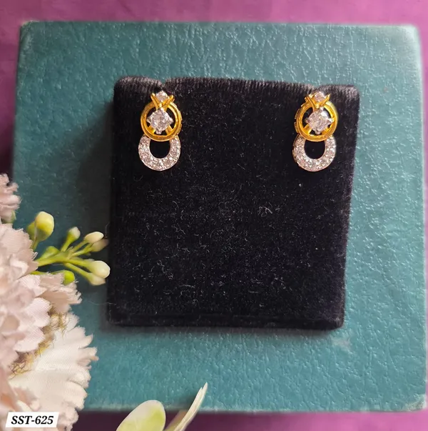 Silvering_Circle_of_Grace_Earrings_:_Authentic_925_Sterling_Silver_•_22_Carat_Gold_Plated_•_5A_Elite_CZ_•_Diamond_Setting