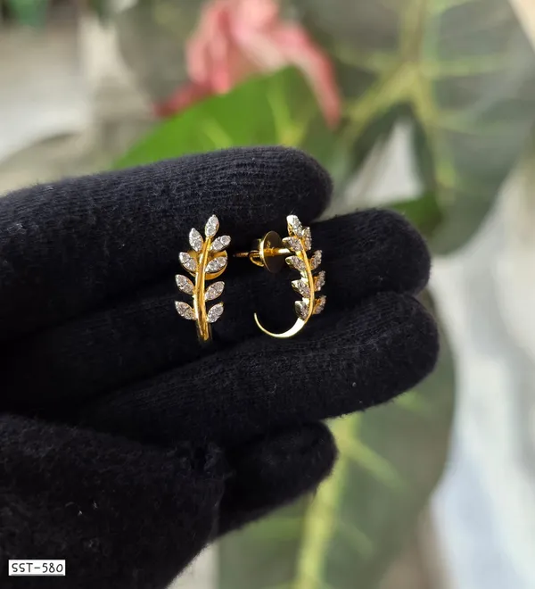 Silvering_Whispering_Leaves_Earrings_:_Authentic_925_Sterling_Silver_•_22_Carat_Gold_Plated_•_5A_Elite_CZ_•_Diamond_Setting