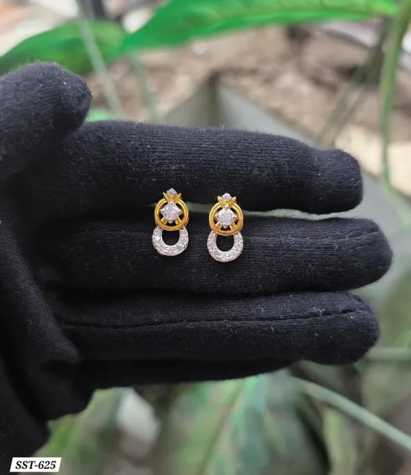 Silvering_Circle_of_Grace_Earrings_:_Authentic_925_Sterling_Silver_•_22_Carat_Gold_Plated_•_5A_Elite_CZ_•_Diamond_Setting