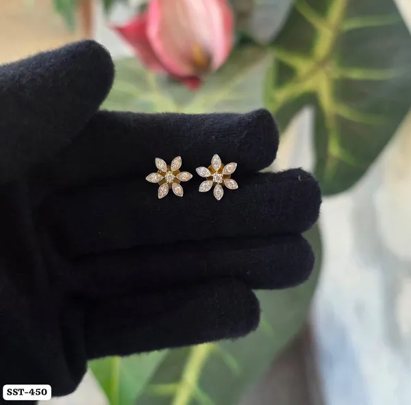Silvering_Daisy_Bloom_Studs_:__Authentic_925_Sterling_Silver_•_22_Carat_Gold_Plated_•_5A_Elite_CZ_•_Diamond_Setting