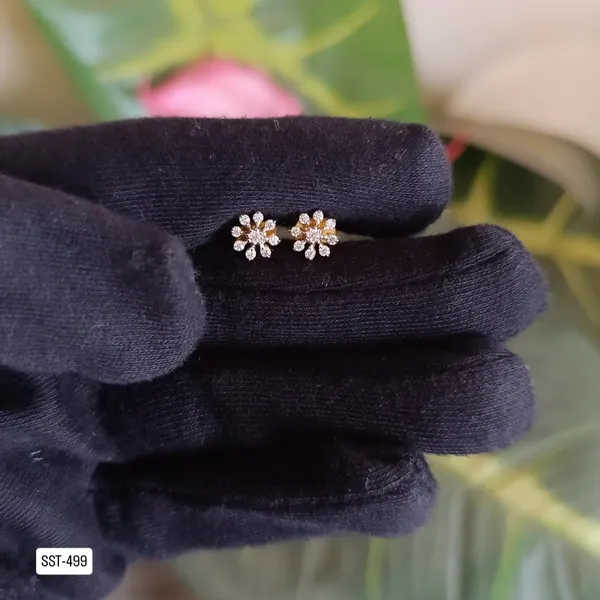 Silvering_Aster_Studs_:_Authentic_925_Sterling_Silver_•_22_Carat_Gold_Plated_•_5A_Elite_CZ_•_Diamond_Setting