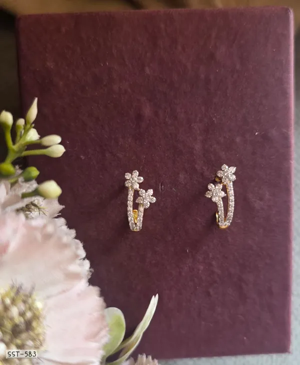 Silvering_Wildflower_Vine_Earrings_:_Authentic_925_Sterling_Silver_•_22_Carat_Gold_Plated_•_5A_Elite_CZ_•_Diamond_Setting