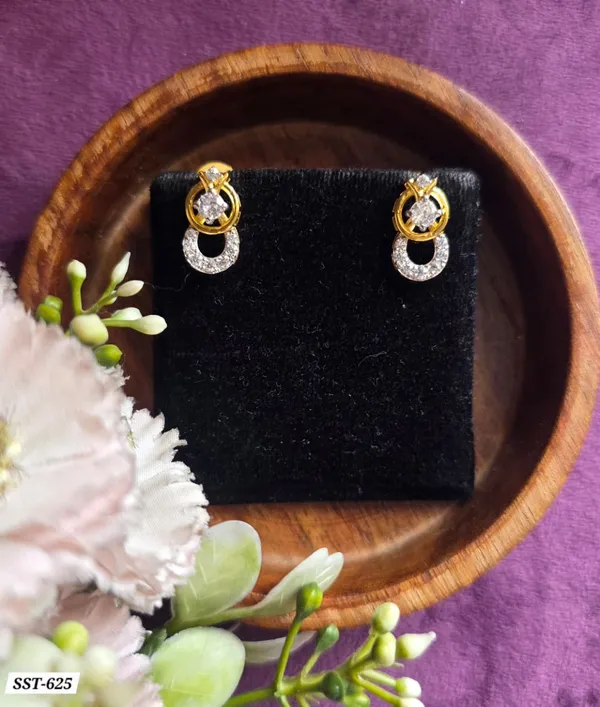 Silvering_Circle_of_Grace_Earrings_:_Authentic_925_Sterling_Silver_•_22_Carat_Gold_Plated_•_5A_Elite_CZ_•_Diamond_Setting