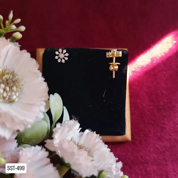 Silvering_Aster_Studs_:_Authentic_925_Sterling_Silver_•_22_Carat_Gold_Plated_•_5A_Elite_CZ_•_Diamond_Setting