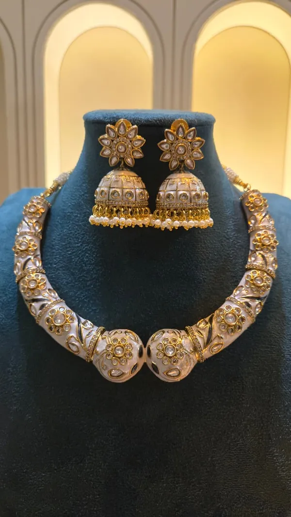 Gold_Premium_Brass_Necklace_Set_For_Women