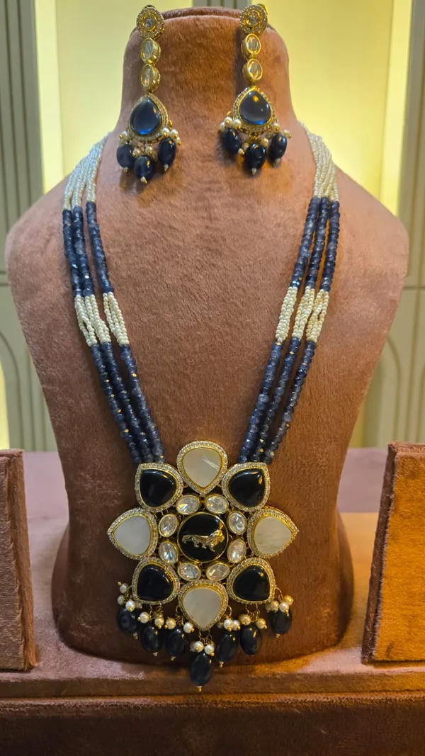 Gold_And_Black_Premium_Brass_Necklace_Set_For_Women