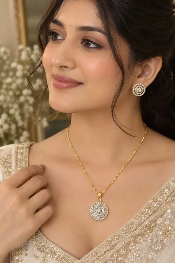 Celestial_Halo_Disc_Pendant_