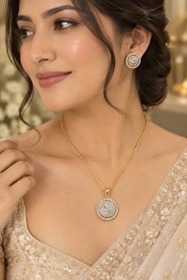 Celestial_Halo_Disc_Pendant_