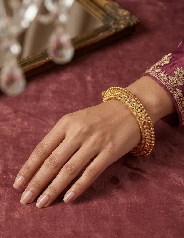 Gold_Premium_Base_Metal_Brass_Bangles_Set_For_Women