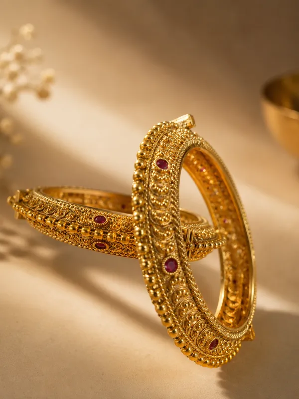 Gold_Premium_Base_Metal_Brass_Bangles_Set_For_Women