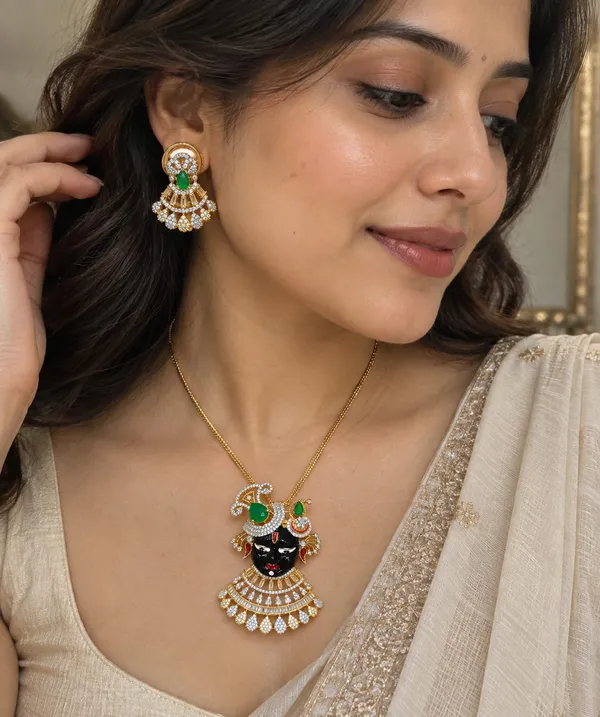 Krishna_Royale_Emerald_Pendant_Set