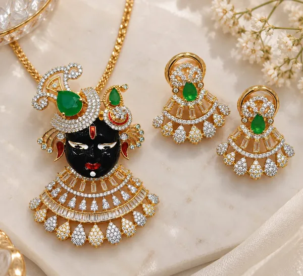 Krishna_Royale_Emerald_Pendant_Set