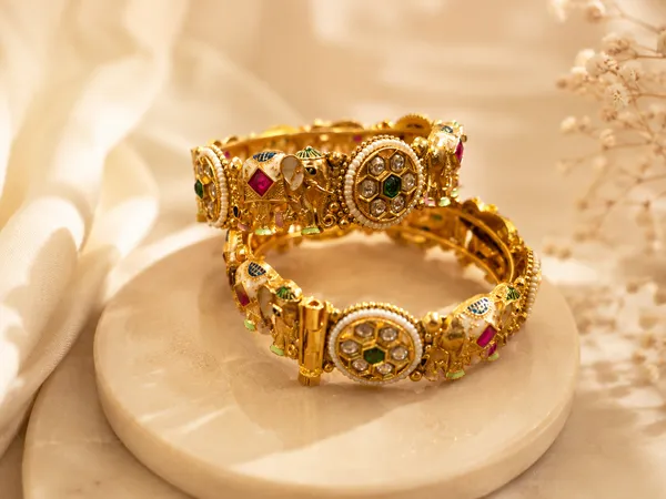 Gold_Premium_Base_Metal_Brass_Bangles_For_Women