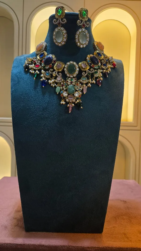 Multicolor_Premium_Brass_Necklace_Set_For_Women