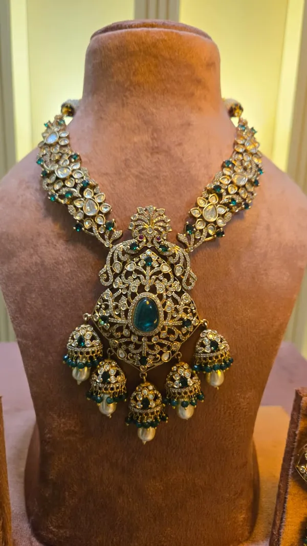 Green_And_Gold_Premium_Brass_Necklace_Set_For_Women