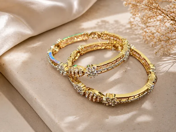 Gold_Premium_Base_Metal_Brass_Bangles_For_Women