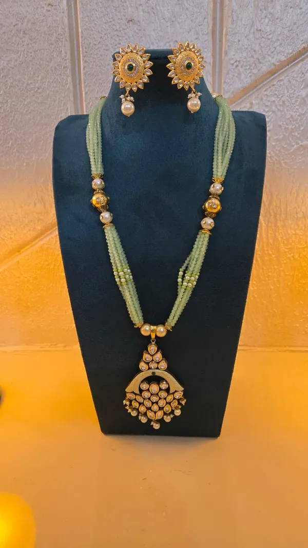 Blue_And_Gold_Premium_Brass_Necklace_Set_For_Women