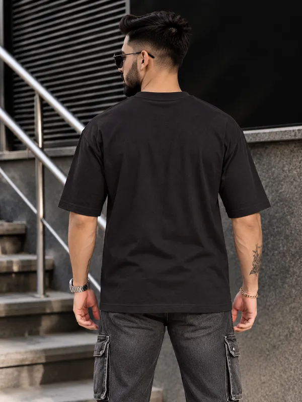 GoGro_Men's_Black_Solid_Oversized_Plain_T-Shirt_(Cotton,_220_GSM)