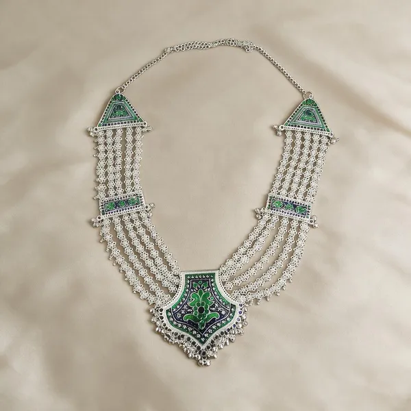 Silver_Plated_Shield_Silhouette_Traditional_Chandrahaar