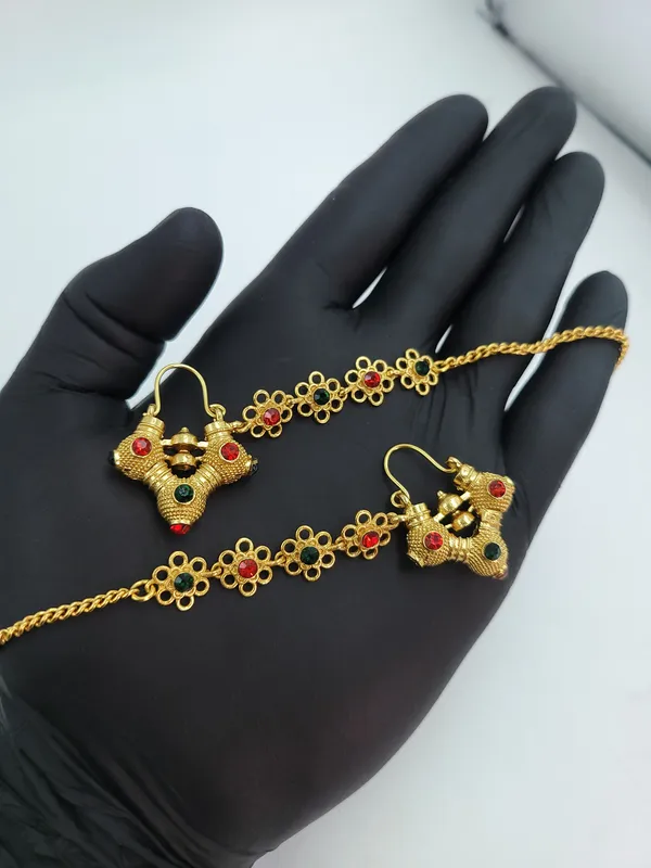 Gold_Tone_Stone_Accented_Small_Gokhru_With_Chain_Earrings_For_Women