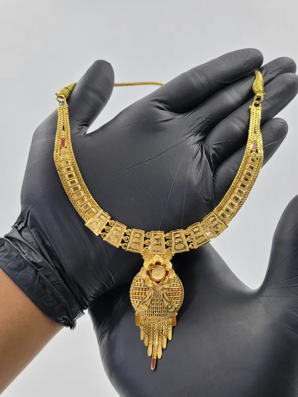 Leaf_Detailing_Necklace_4