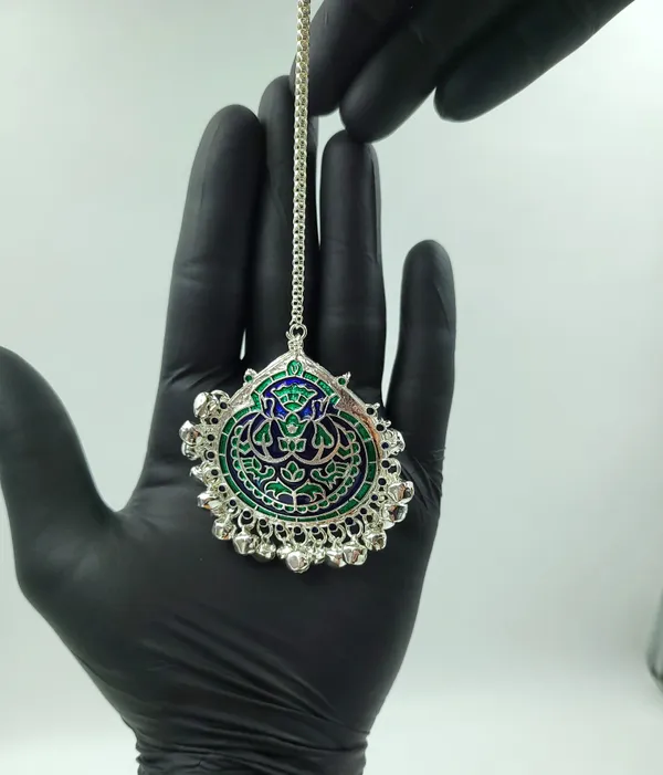 Silver_Plated_Floral_Meenakari_Maangtika