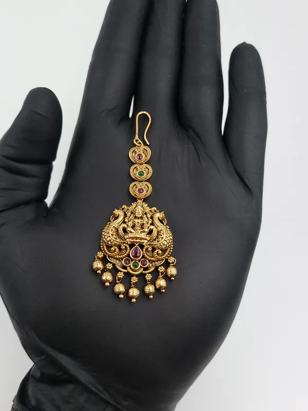 Lakshmi_Temple_Pearl_Drop_Maangtika