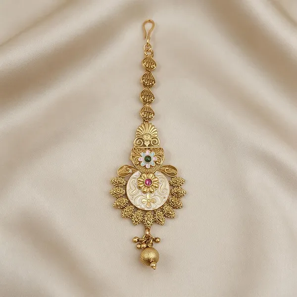 Traditional_Floral_Teardrop_Gold_Tone_Maangtika