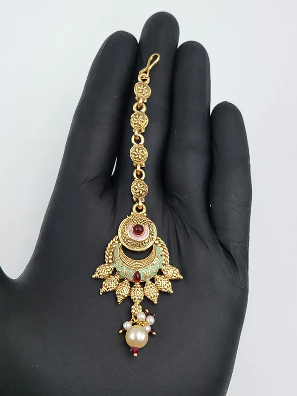 Ruby_Pearl_Floral_Maangtika_Design_2
