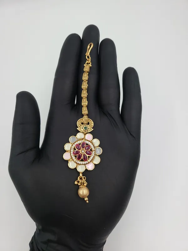 Ruby_Flower_Pearl_Maangtika