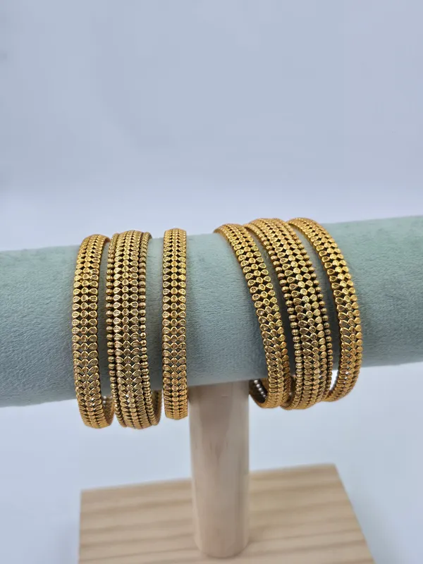 Set_Of_6_3_Traditional_Bangles