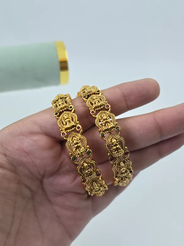 Temple_1_Traditional_Bangles