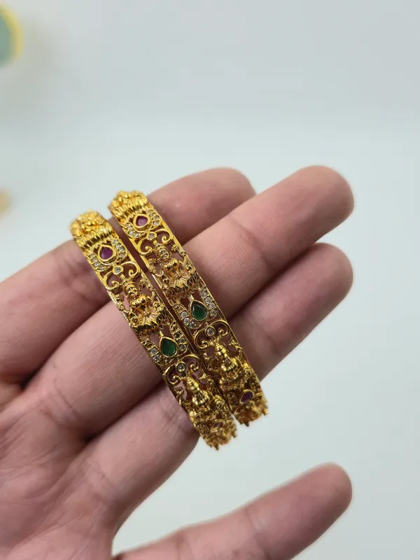 Temple_3_Traditional_Bangles