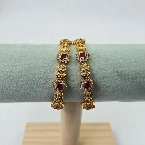 Temple_4_Traditional_Bangles