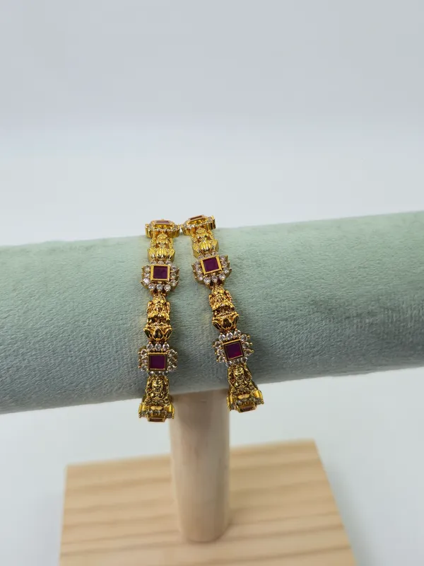 Temple_4_Traditional_Bangles
