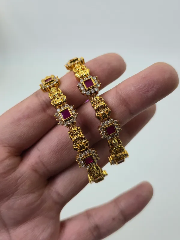 Temple_4_Traditional_Bangles