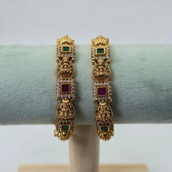 Temple5_Traditional_Bangles