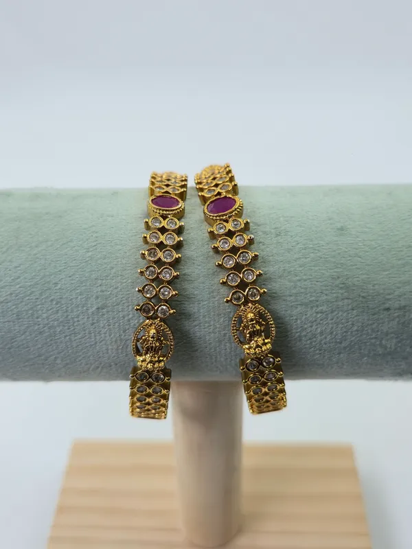 Temple6_Traditional_Bangles