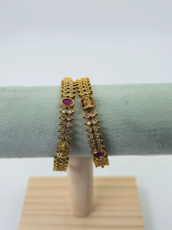 Temple6_Traditional_Bangles