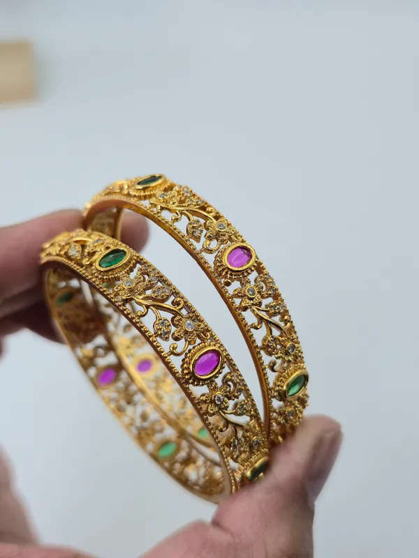 Ruby_Nakshi_Traditional_Bangles