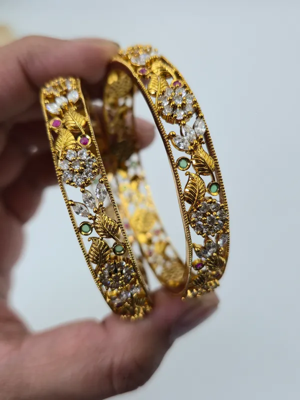 Ad_Nakshi_1_Traditional_Bangles