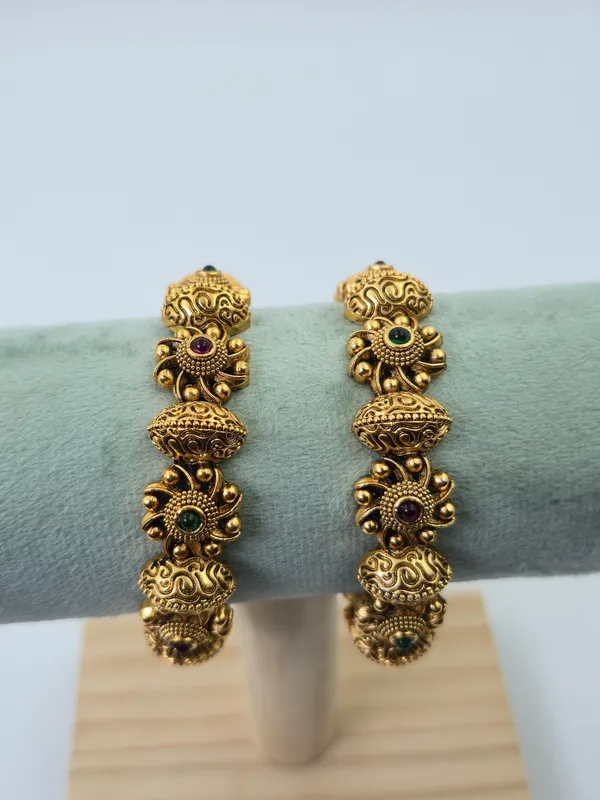 Kalash_Traditional_Bangles