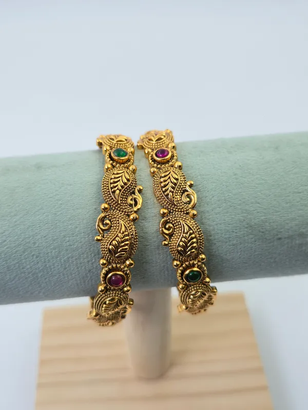 Leaf_Traditional_Bangles