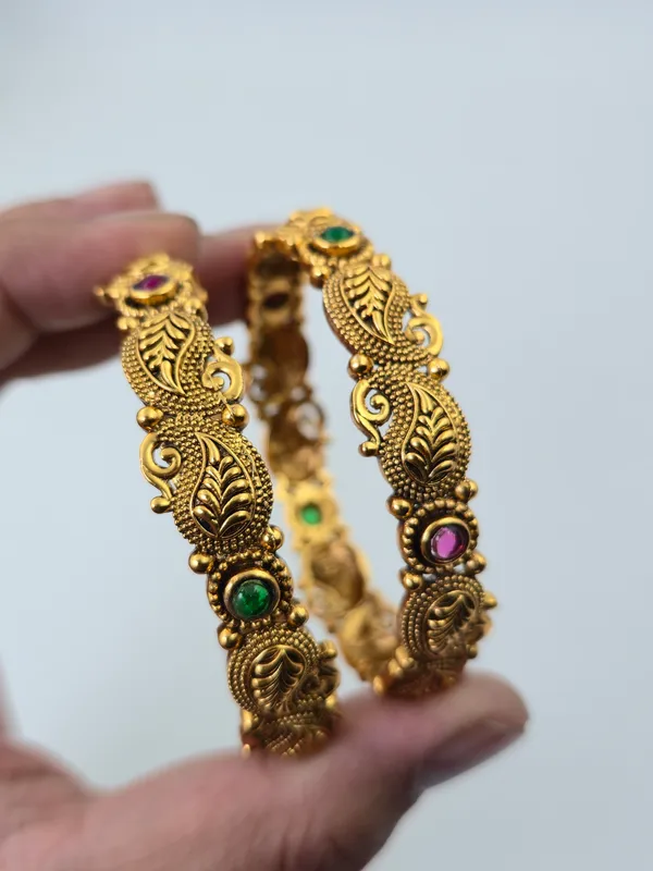 Leaf_Traditional_Bangles
