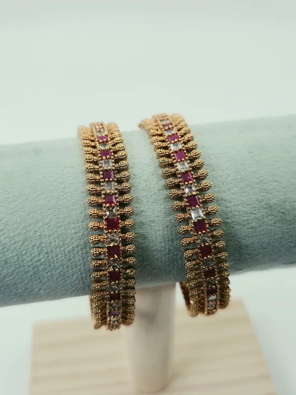 Ad_Nakshi_3_Traditional_Bangles