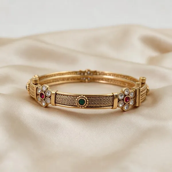 Sleek_Kundan_Traditional_Bangles
