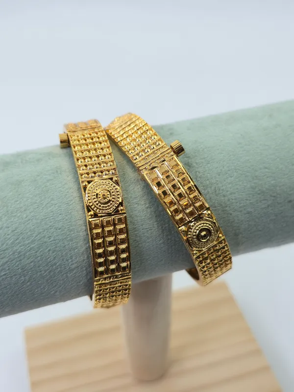 Traditional_Bangles_Lifetime_Guarantee