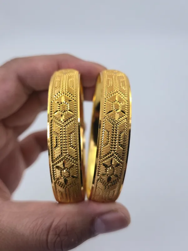 Round_Kada_2_Traditional_Bangles